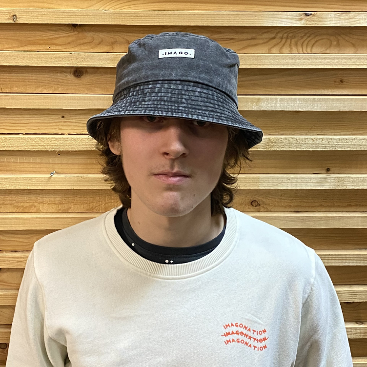 Bucket Warrior, Bob