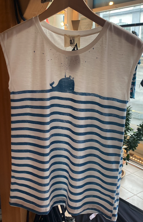 Whale in the see tee