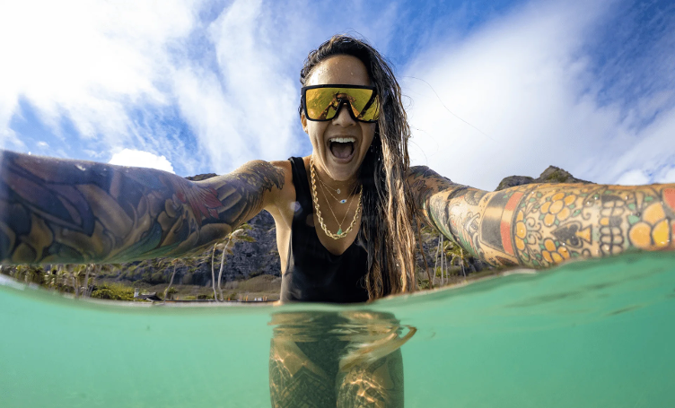 Buzz Bomb, floating eyewear - 1