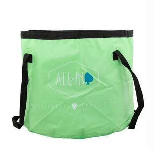 Green Clean kit: bucket + sandy brush