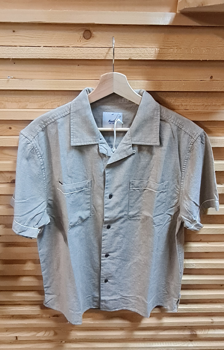 Dinners shirt