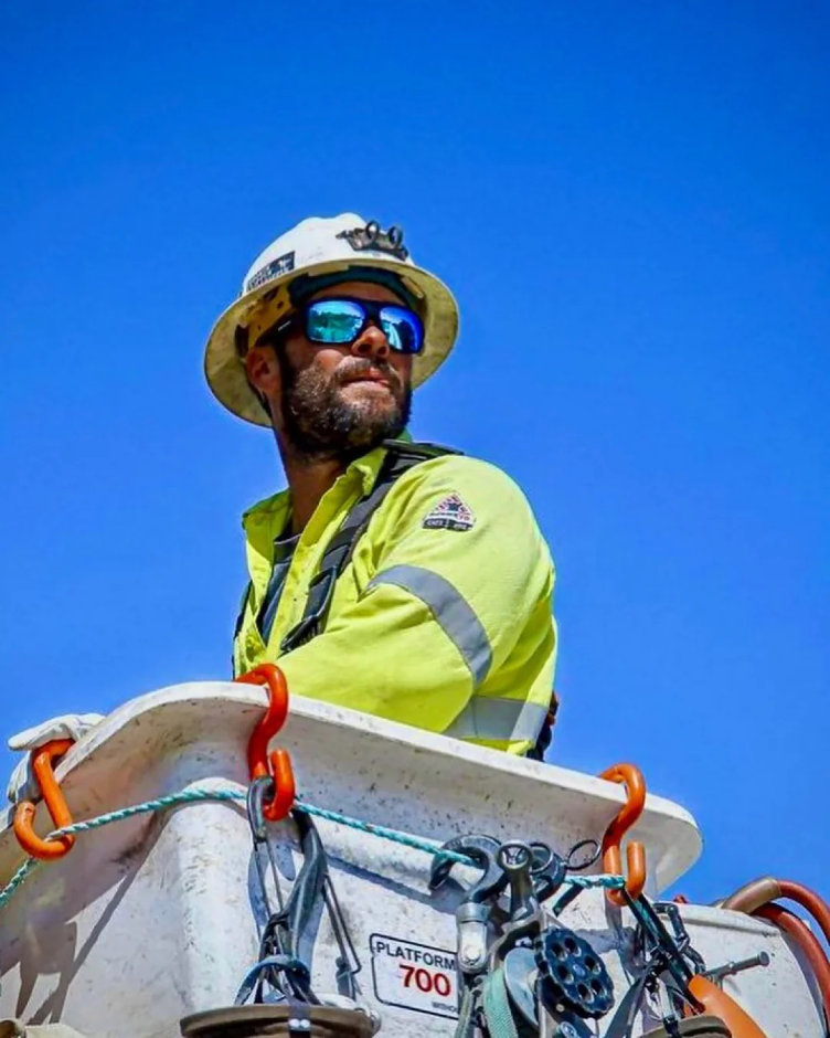 Mega Bomb, floating eyewear - 1